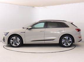 Audi e-tron - 2019