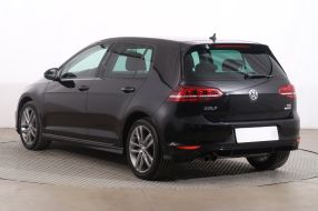 Volkswagen Golf - 2016