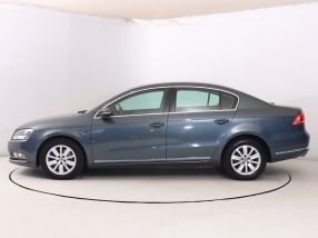Volkswagen Passat - 2012