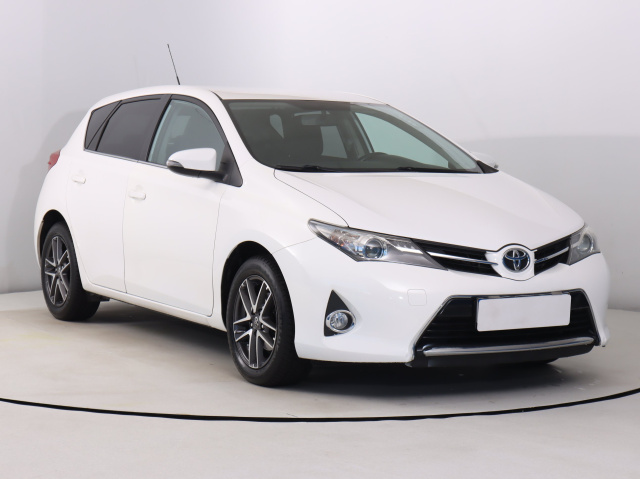 Toyota Auris 2014