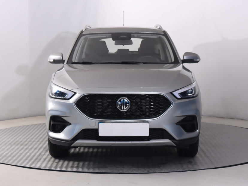 MG ZS SUV, 2025