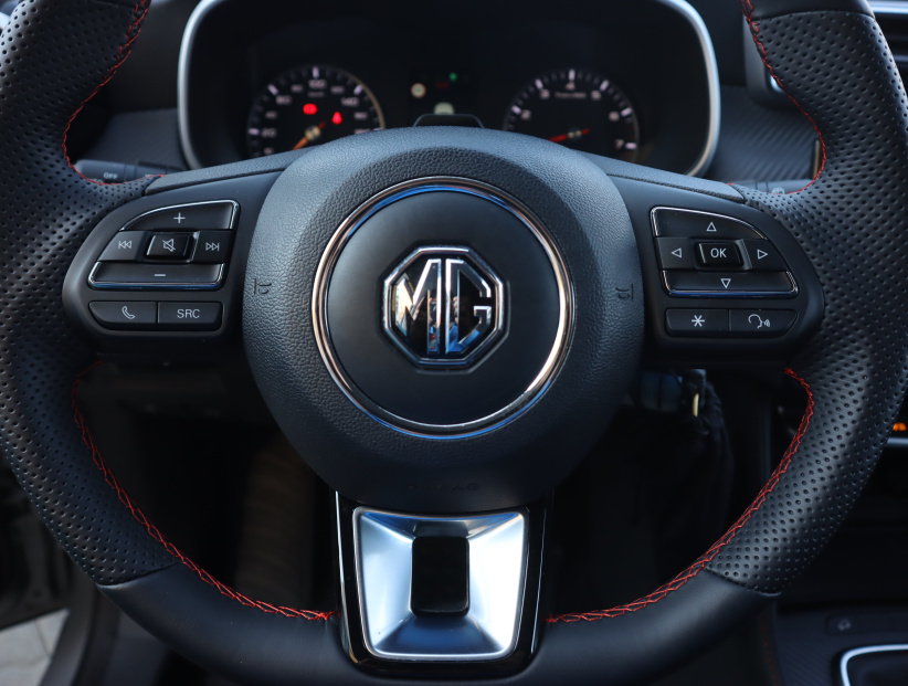 MG ZS SUV, 2025
