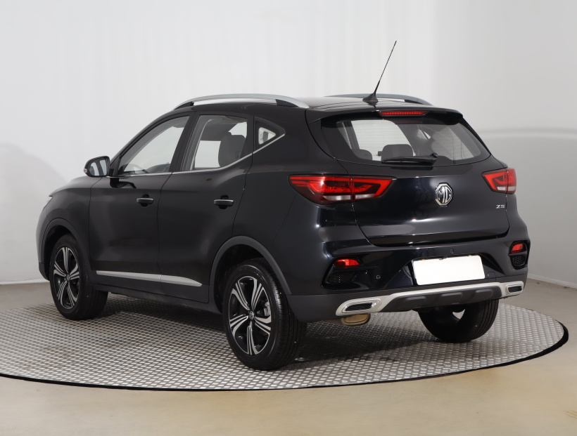 MG ZS SUV, 2025