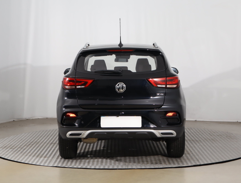 MG ZS SUV, 2025