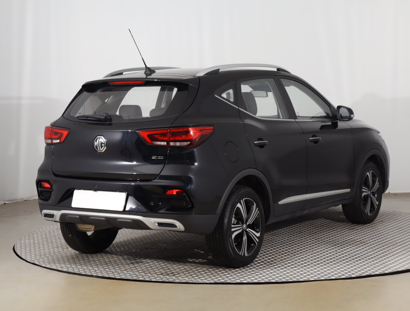 MG ZS SUV, 2025