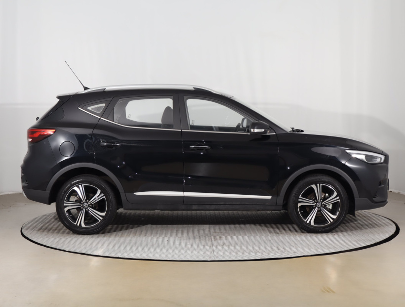 MG ZS SUV, 2025