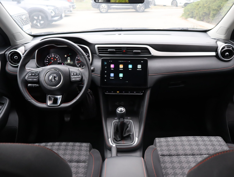 MG ZS SUV, 2025