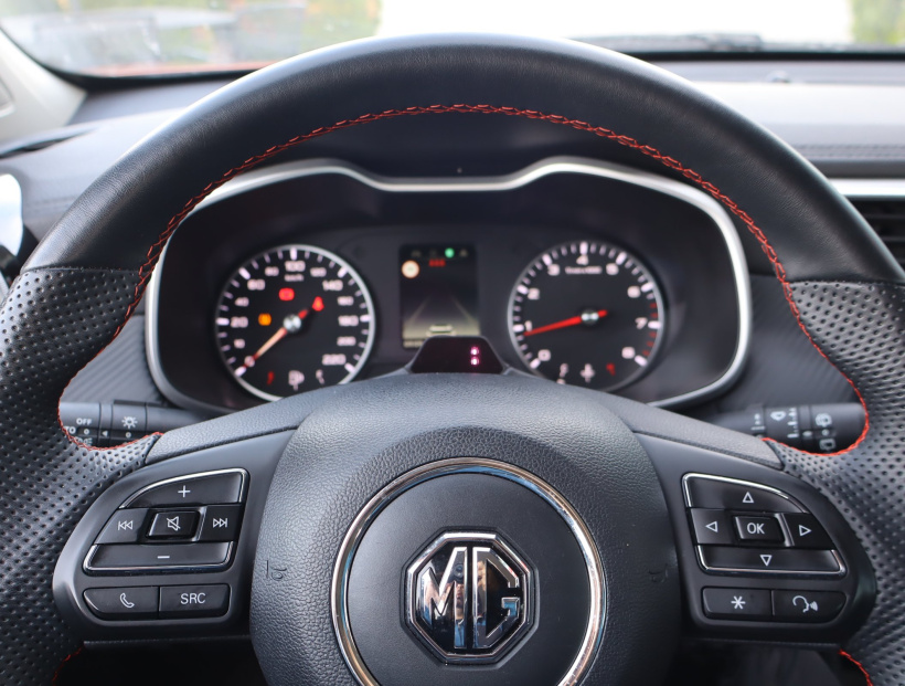 MG ZS SUV, 2025