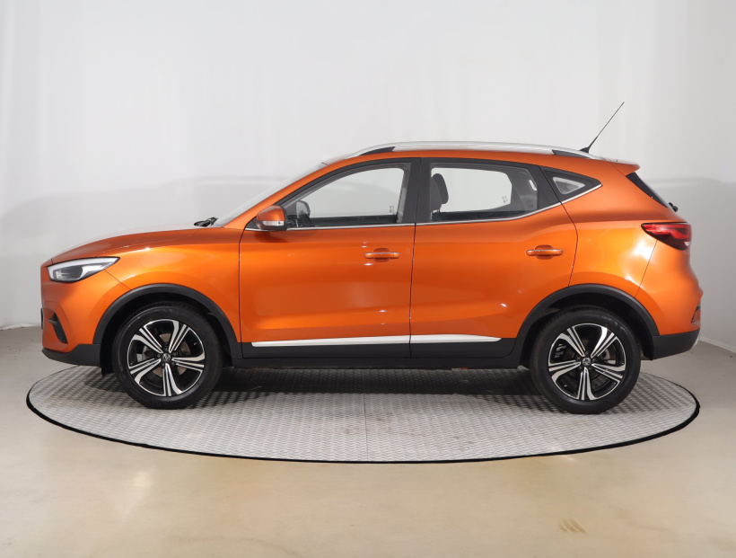 MG ZS SUV, 2025