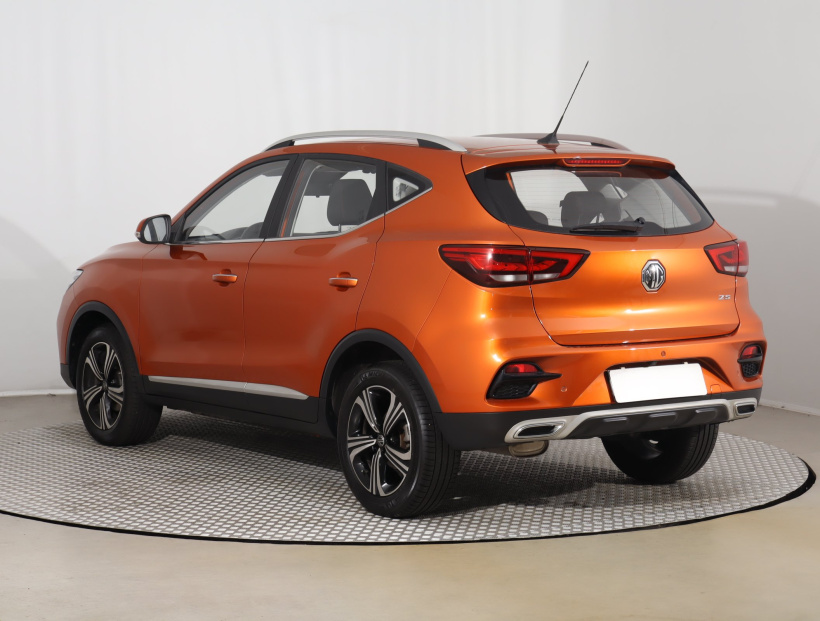 MG ZS SUV, 2025