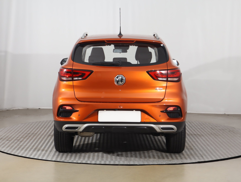 MG ZS SUV, 2025