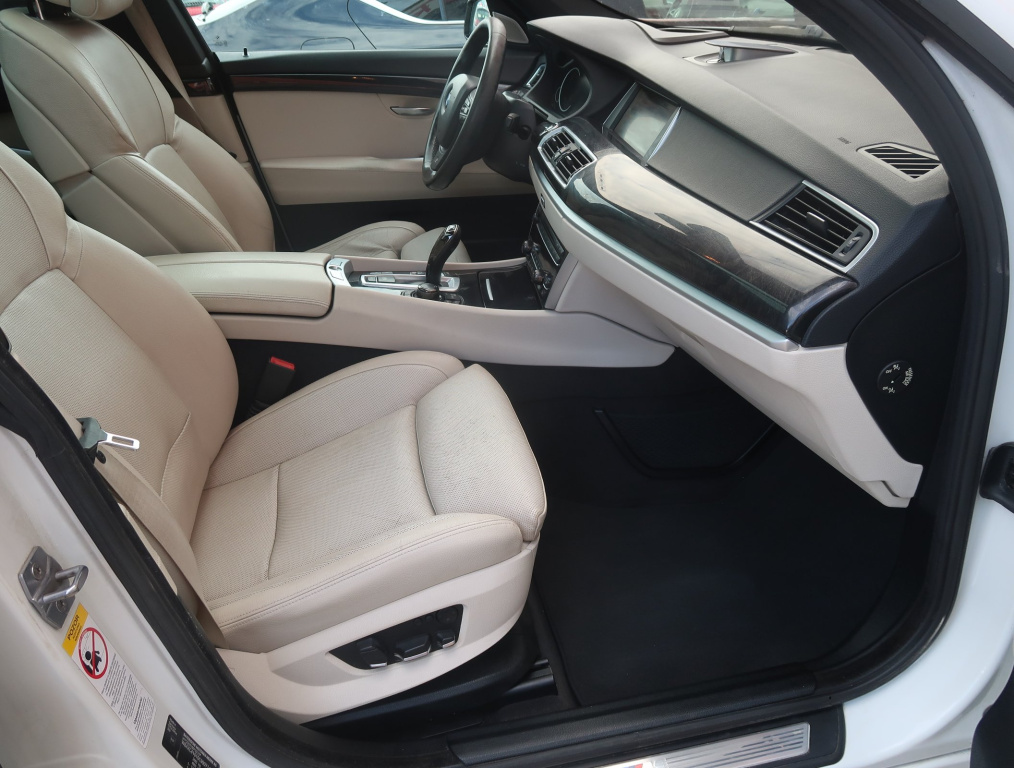 BMW 5GT