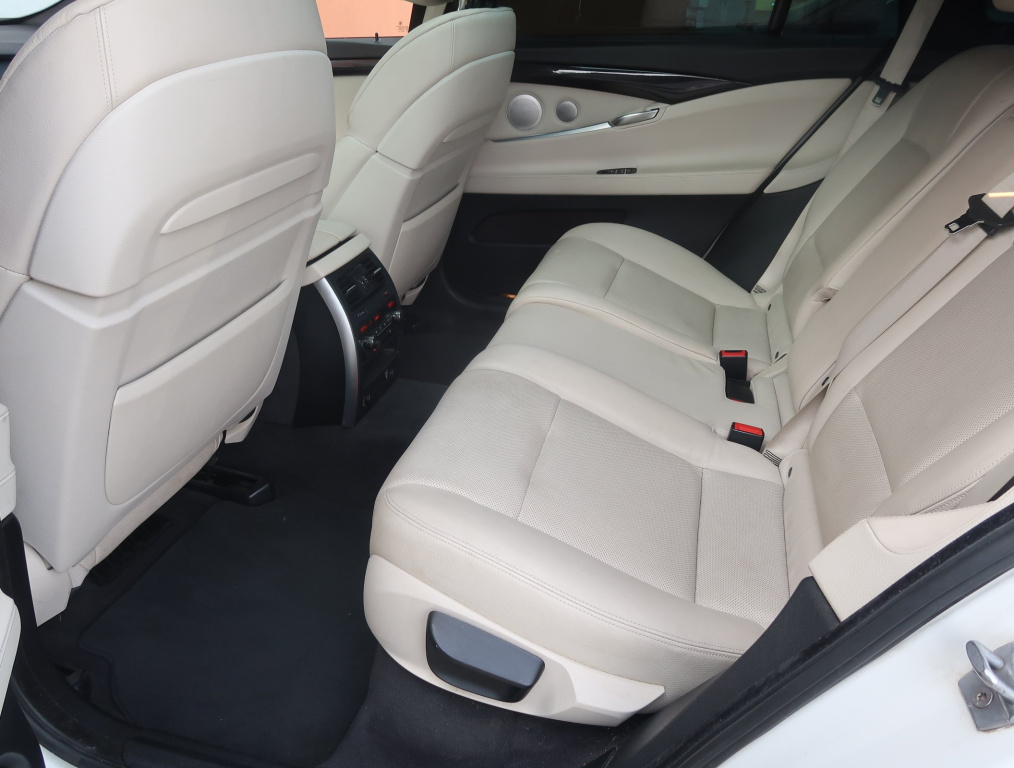 BMW 5GT