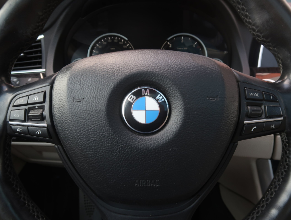 BMW 5GT