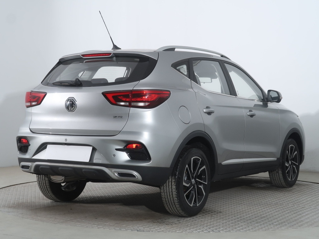 MG ZS SUV