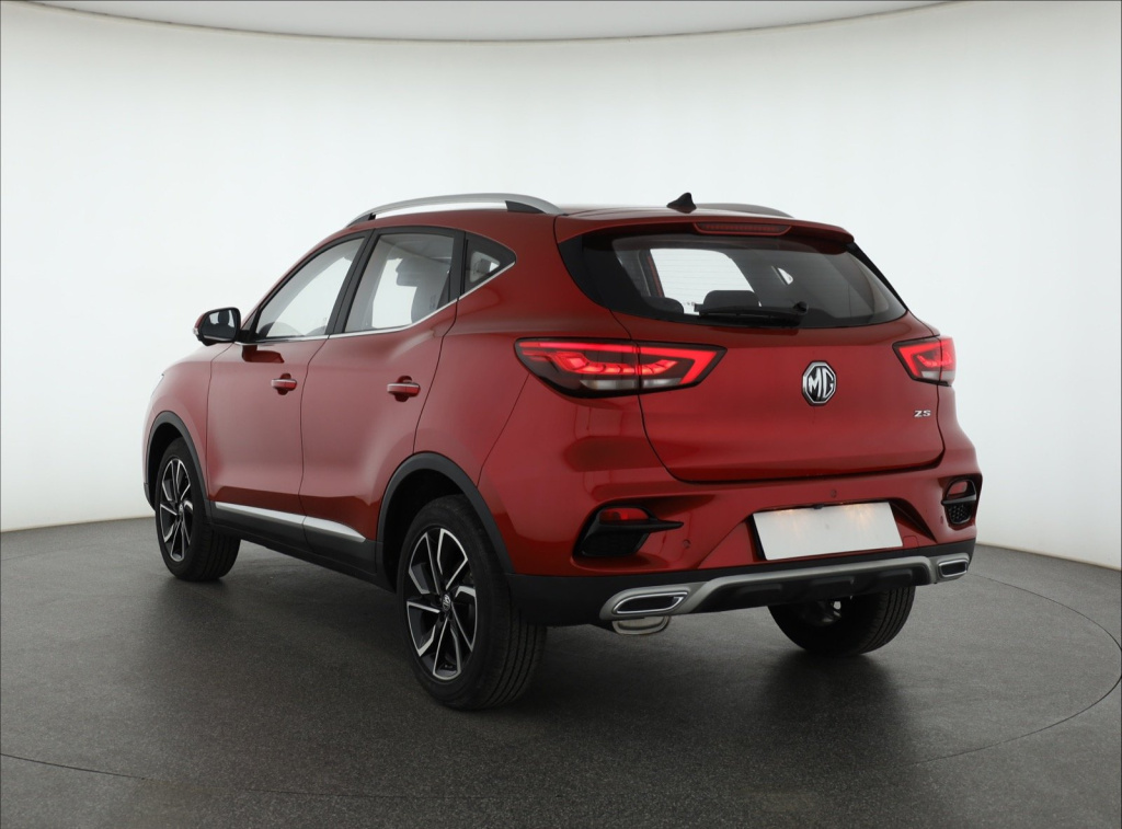 MG ZS SUV