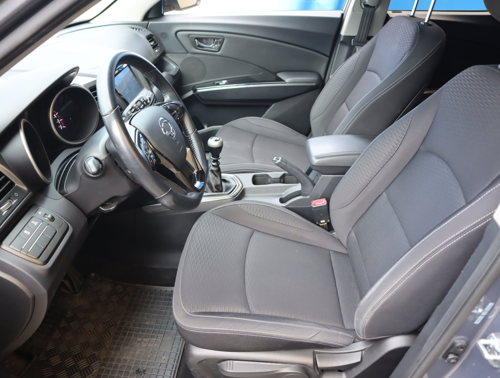 Ssang Yong XLV