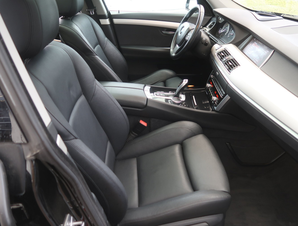 BMW 5GT