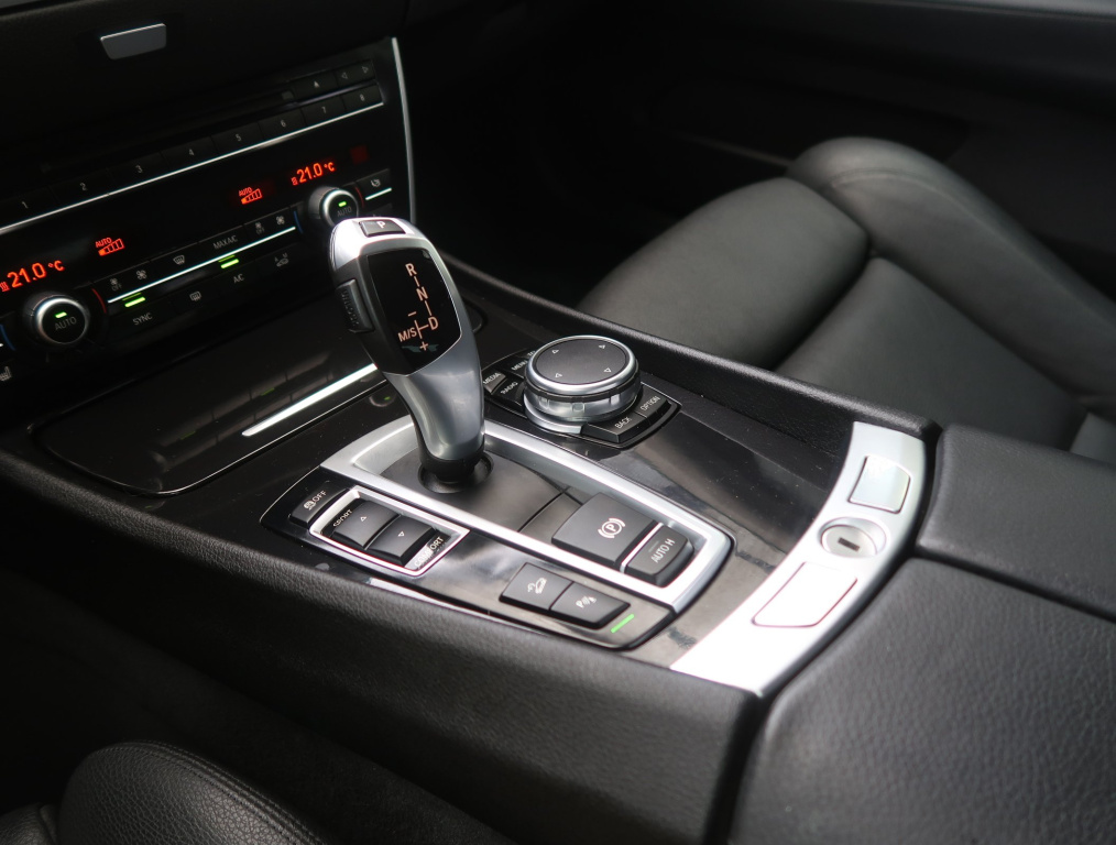 BMW 5GT