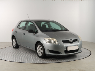 Toyota Auris, 2009