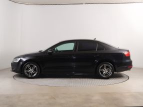 Volkswagen Jetta - 2011