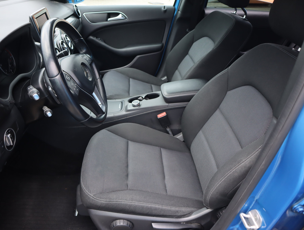 Mercedes-Benz B