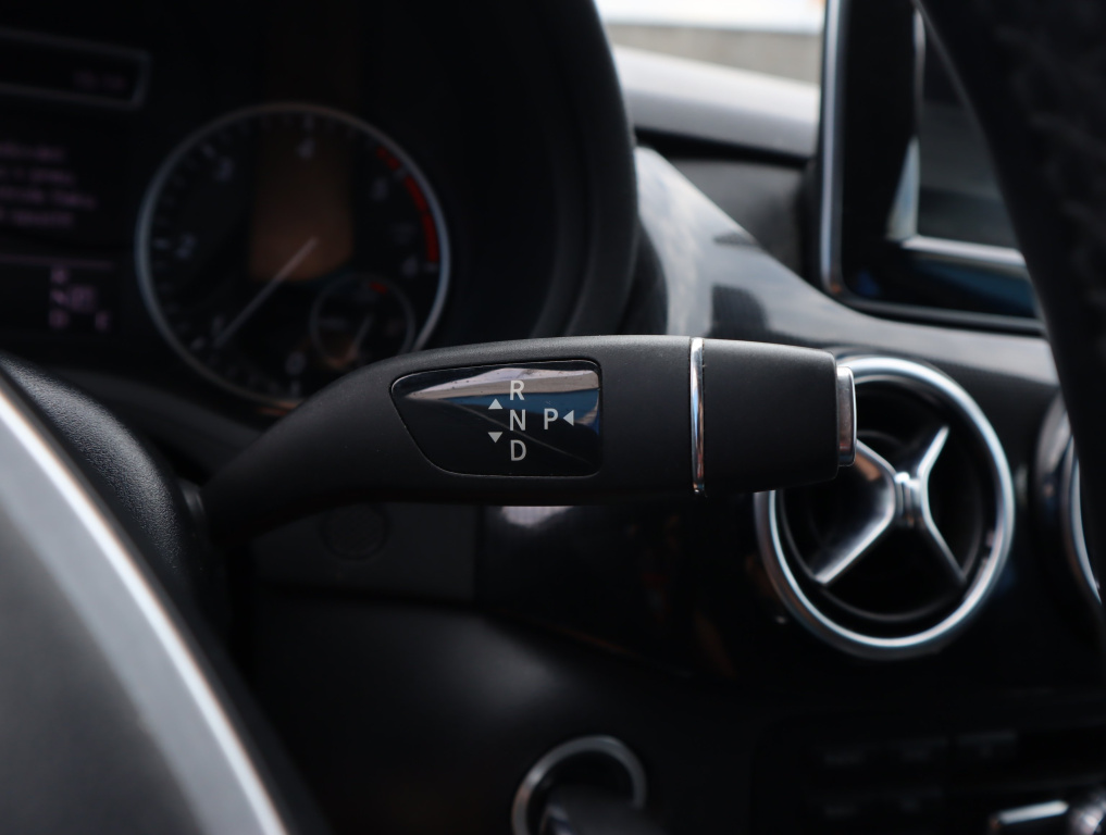Mercedes-Benz B