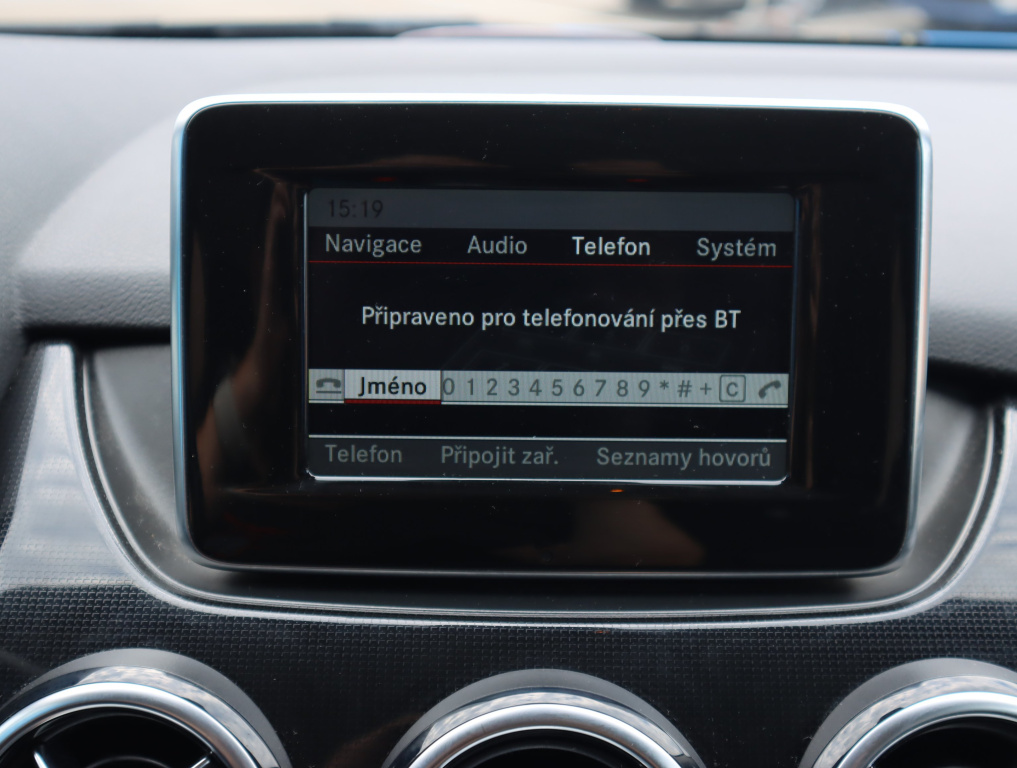 Mercedes-Benz B