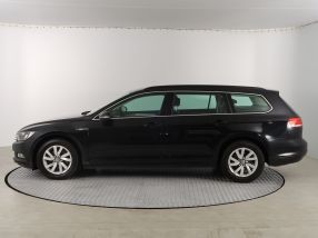Volkswagen Passat - 2016