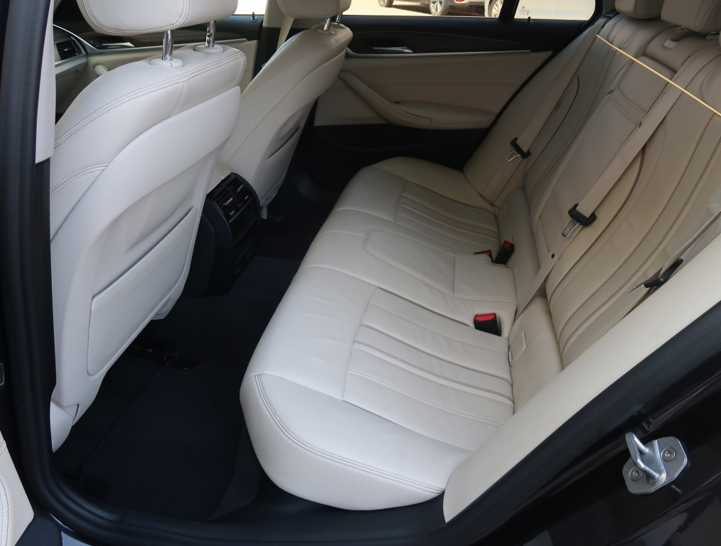 BMW 5