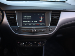 Opel Crossland X 2019