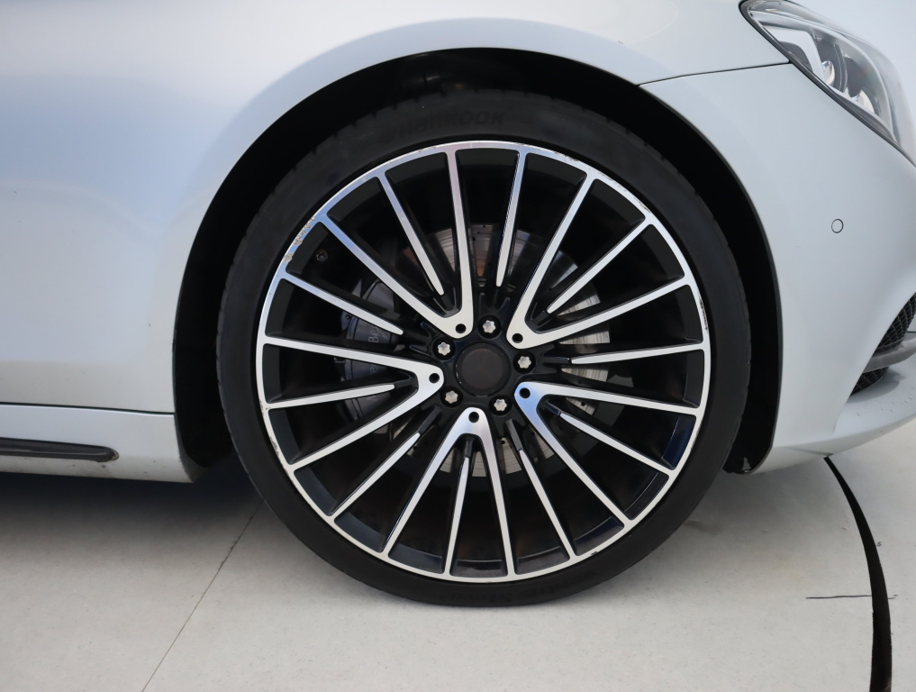 Mercedes-Benz S