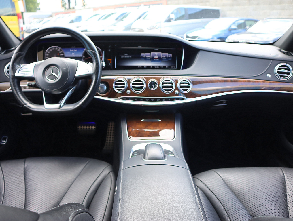 Mercedes-Benz S
