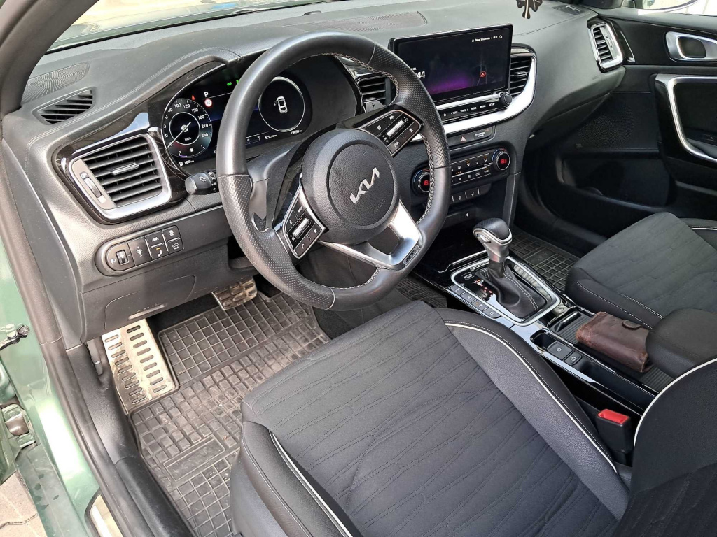 Kia ProCeed