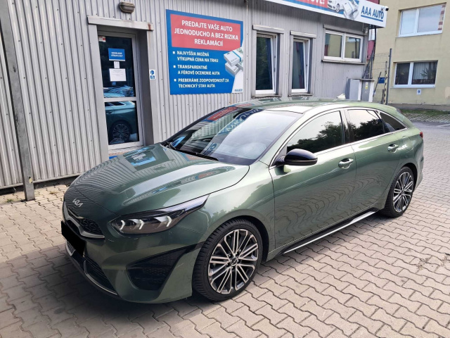 Kia ProCeed 2023