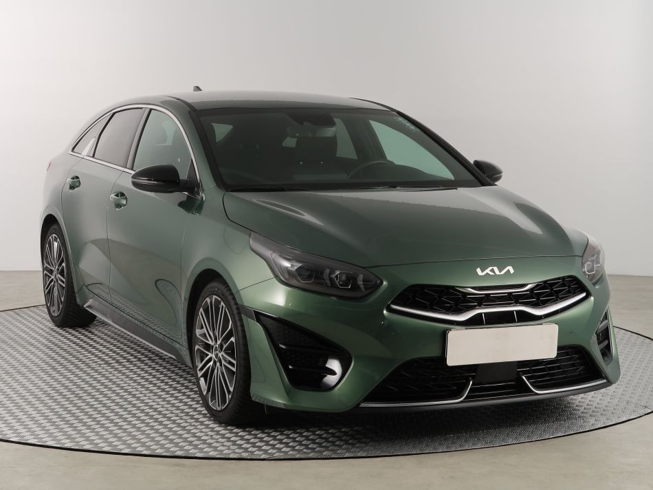 Kia ProCeed - 2023