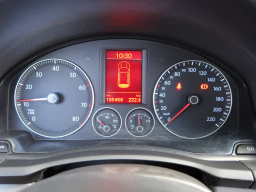 Volkswagen Golf 2004