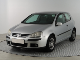 Volkswagen Golf 2004