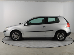 Volkswagen Golf 2004