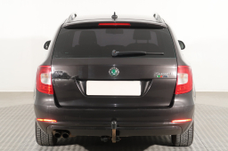Škoda Superb 2010