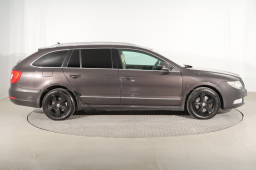 Škoda Superb 2010