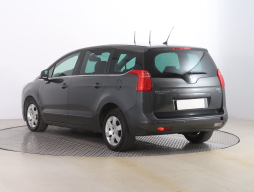 Peugeot 5008 2013