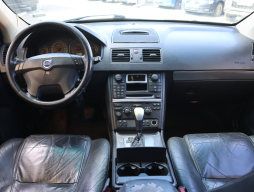 Volvo XC90 2004