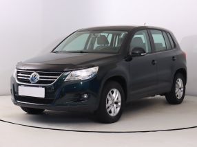 Volkswagen Tiguan - 2011