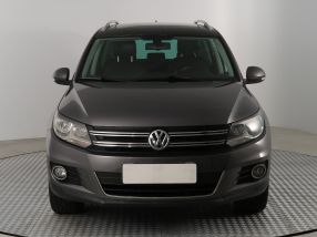 Volkswagen Tiguan - 2012