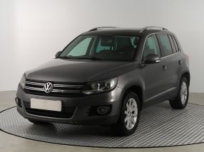 Volkswagen Tiguan - 2012