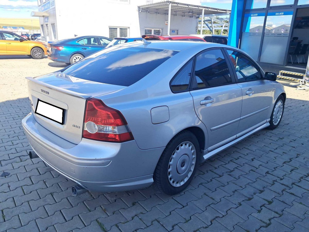 Volvo S40