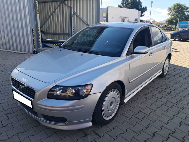 Volvo S40 2004