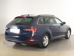 Škoda Superb 2016