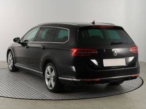 Volkswagen Passat - 2015